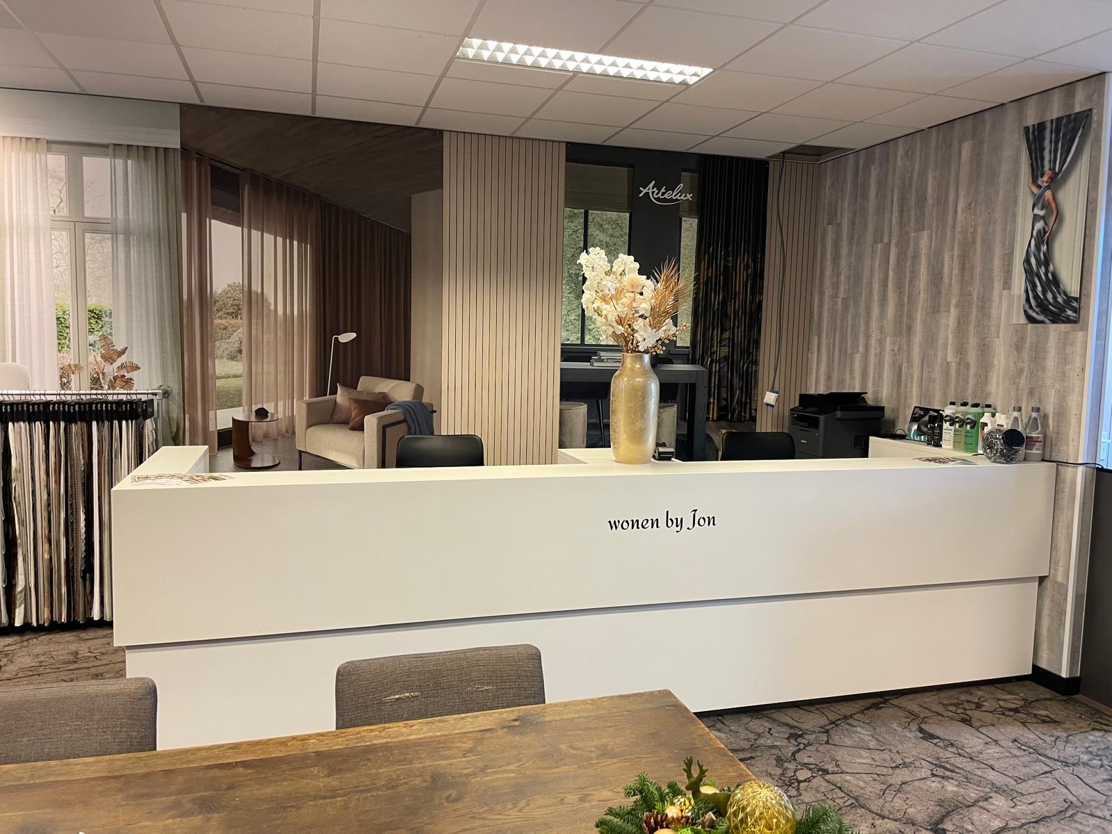 Showroom balie van Wonen by Jon