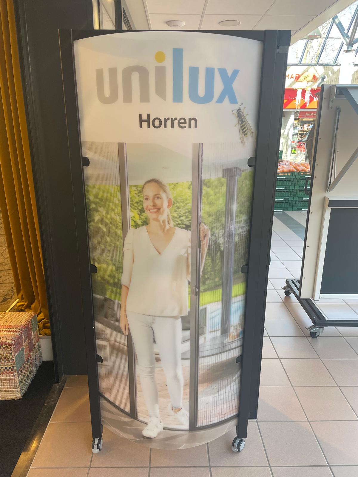 Unilux horren display in showroom